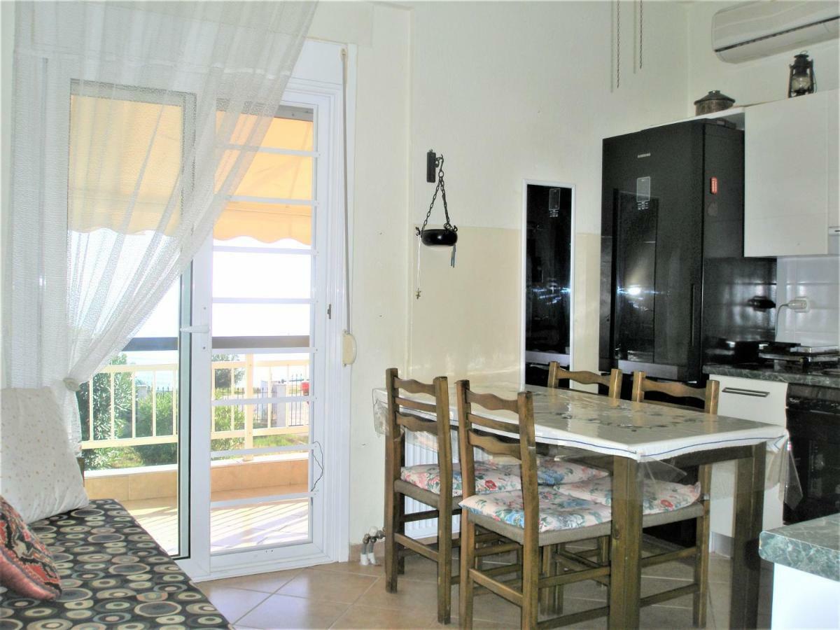 Metamorphosis - Halkidiki Apartment On The Beach Metamorfosi  Exterior photo